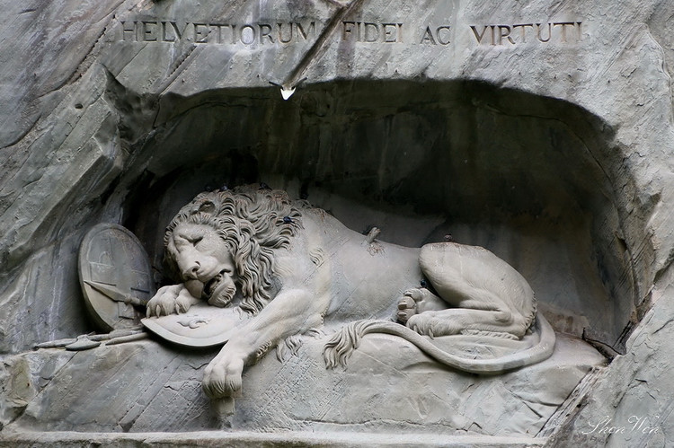 世界上最傷感、最感人的石雕—盧森之獅【原創(chuàng)】 - 晚霞映天 - 晚霞映天的博客